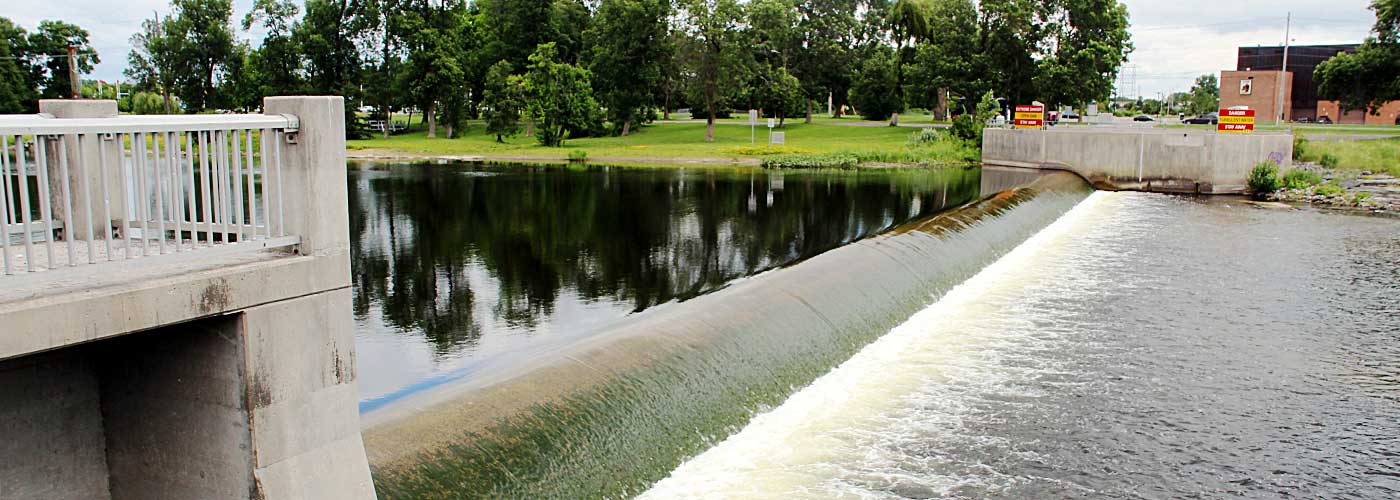 Pleasant Creek Lake Drawdown - From the Air  Ever wonder what a lake  drawdown looks like from the air? We're currently lowering the lake at Pleasant  Creek to do work that